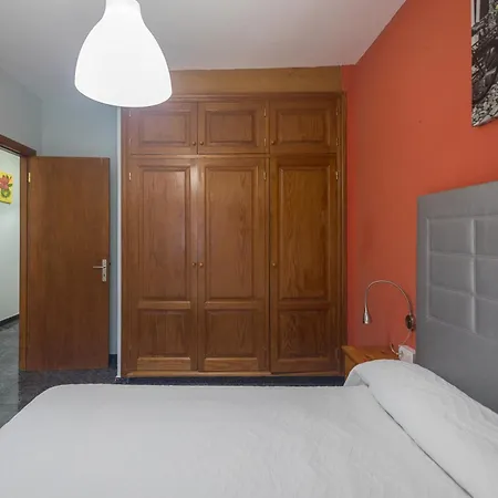 Lightbooking Luymar Con Piscina De *